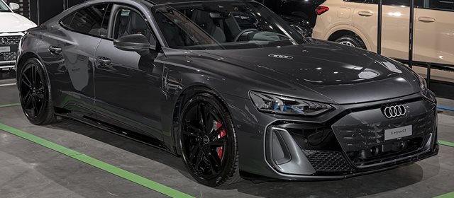 Temsili fotoğraf: Audi e-tron GT, Sedan.