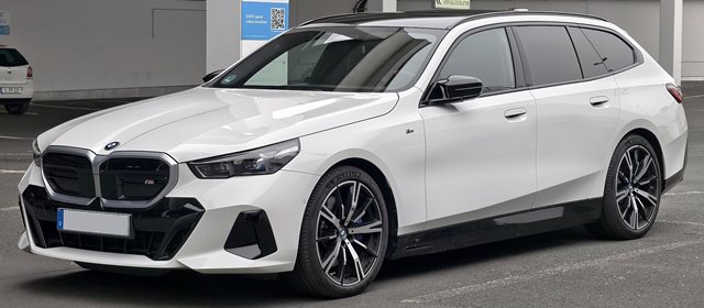 Temsili fotoğraf: BMW i5 Touring, Hatchback.