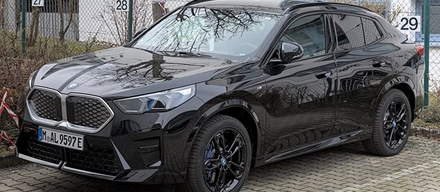 Temsili fotoğraf: BMW iX2, SUV.