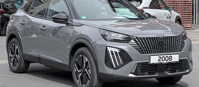 Temsili fotoğraf: Peugeot e-2008, SUV.