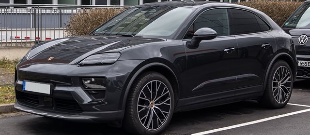 Temsili fotoğraf: Porsche Macan Electric, SUV.
